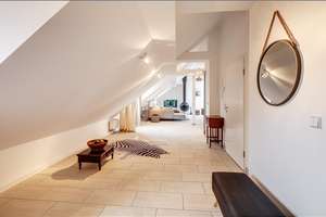 Möbliert: Nähe Schlosspark: Exklusive Dachgeschosswohnung – Die vollständige Adresse der Immobilie erhältst du vom Anbieter., 80639 Nymphenburg, München – Vorschaubild 15