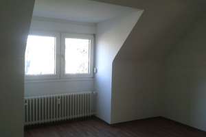 Großzügige Wohnung in der Fischerstr. 124 in Gelsenkirchen, DG rechts – Fischerstr. 124, 45899 Horst, Gelsenkirchen – Vorschaubild 5