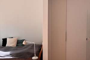 Stilvolle, geräumige und vollständig renovierte 1-Zimmer-Wohnung mit Balkon und EBK in Wiesbaden – Die vollständige Adresse der Immobilie erhältst du vom Anbieter., 65201 Schierstein, Wiesbaden – Vorschaubild 14