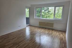 Gepflegte, helle 2-Zimmer-Wohnung mit Balkon – Hasselstraße 127, 42651 Solingen-Mitte, Solingen – Vorschaubild 1