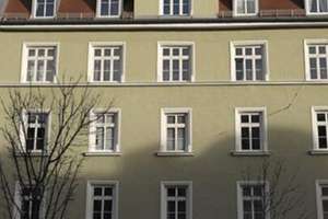 **von privat** 4 Zimmer Wohnung in Neuhausen-Nymphenburg – Donnersbergerstraße 44a, 80634 Neuhausen, München – Vorschaubild 1