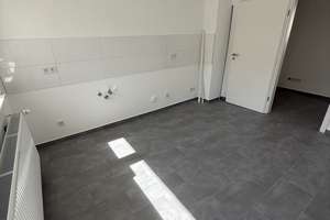 Kernsanierte, helle moderne 2-3 Zimmer-Wohnung (87 m²) mit Balkon in Köln-Kalk zu vermieten – Lüttringhauser Straße 46, 51103 Kalk (Ortsteil), Köln – Vorschaubild 10