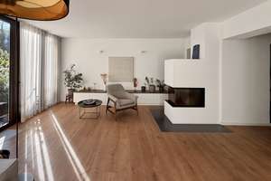 Executive Rental (möbliert, befristet): 166 qm Gartenwohnung in M-Solln mit Stell- & E-Ladeplatz