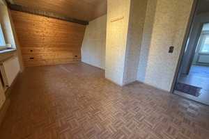 Erwecken Sie dieses Haus aus dem Dornröschenschlaf – Ihr neues Zuhause in Kleinrinderfeld – Würzburg (Kreis) – Vorschaubild 9