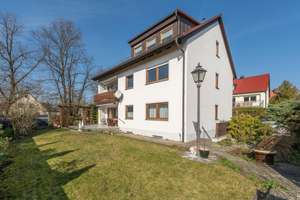 MFH mit 3 Wohneinheiten, teilweise frei, in Nürnberg-Gebersdorf
 – Die vollständige Adresse der Immobilie erhältst du vom Anbieter., 90449 Gebersdorf, Nürnberg – Vorschaubild 2