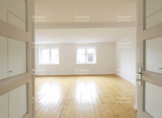 Helle 3 1/2-Zimmer-Dachgeschosswohnung mitten in Eppendorf