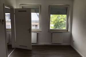 zentral gelegene in 2023 renovierte 1,5ZKB in Siegener Oberstadt mit neuwertiger Küche ab sofort – 57072 Siegen, Siegen – Vorschaubild 6