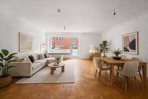 HH-Eppendorf zum Einziehen: 63 m², großzügiger Wohnessbereich, EBK., Balkon und Tiefgarage uvm.