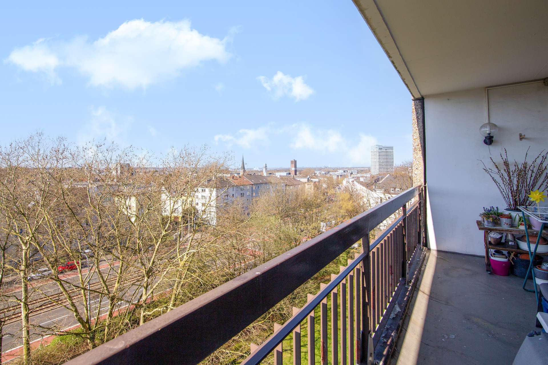 Vermietete 3-Zimmer Eigentumswohnung, ca. 101 m² mit Loggia in Mülheim-Altstadt -Kapitalanlage-, Mülheim an der Ruhr – Bild 2