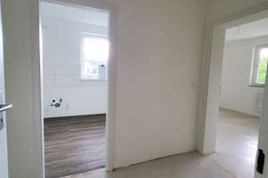 Großzügige Wohnung mit Dusche - WBS erforderlich // 3.OG Whg 1 – Breslauer Str. 266, 38440 Laagberg, Wolfsburg – Vorschaubild 2