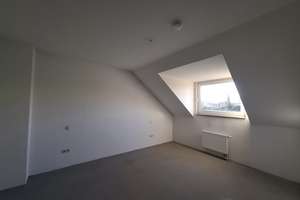 3-Familienhaus 230 m² mit Balkonen, Garten, Garagen u. Stellplätzen – Die vollständige Adresse der Immobilie erhältst du vom Anbieter., 52428 Jülich – Vorschaubild 27