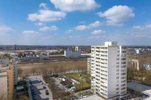 Helle 1,5-Zi-Wohnung mit Zugspitzblick vom Balkon – München – Vorschaubild 3