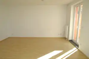 Offene Küche mit kompletter EBK - Fensterbad - Balkon - Abstellraum – Carl-von-Ossietzky-Straße 42, 9126 Chemnitz – Vorschaubild 11