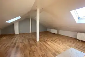 Attraktive 3-Zimmer-Wohnung mit Balkon in Köln zur Untermiete – Köln – Vorschaubild 1