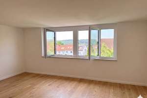Erstbezug: Sonniges 6-Zimmer-Reihenhaus mit Alb-Blick, Wärmepumpe und PV-Anlage – Grieshaberweg 14, 73207 Plochingen – Vorschaubild 9