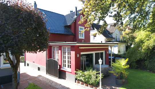 Bild von Modernisiertes Einfamilienhaus mit Garage in Hamburg-Rahlstedt