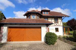 Freistehendes Einfamilienhaus mit wunderschönem Garten, Wintergarten und Doppelgarage! – Die vollständige Adresse der Immobilie erhältst du vom Anbieter., 72531 Hohenstein – Vorschaubild 5
