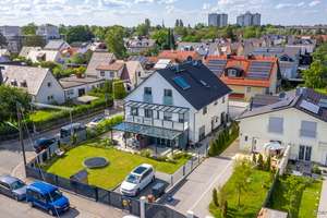 RE/MAX - Moderne DHH in München Norden! – Die vollständige Adresse der Immobilie erhältst du vom Anbieter., 80935 Lerchenau-Ost, München – Vorschaubild 1