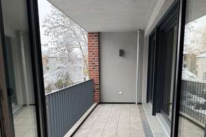 Eckwohnung mit Südloggia & bodentiefen Fenstern – bezugsfertig in Frankfurt – In der Au 23, 60489 Rödelheim, Frankfurt am Main – Vorschaubild 3