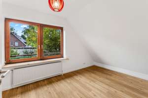 *** Großzügiges Einfamilienhaus in ruhiger Lage zwischen Blankenese und Sülldorf *** – Die vollständige Adresse der Immobilie erhältst du vom Anbieter., 22589 Sülldorf, Hamburg – Vorschaubild 21