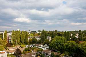 Leerstehende Wohnung mit überzeugender Raumaufteilung, renoviertem Bad und großzügigem Balkon – 60435 Eckenheim, Frankfurt am Main – Vorschaubild 2