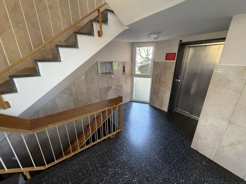 Immobilie in Haar - **Tolle 2 Zi.-Eigentumswohnung in Haar sucht Sanierungsprofi** - Bild 1