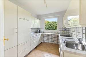 Hohe Privatsphäre in Ammersbek-Bünningstedt. 6-Zimmer mit ca. 2.100 m² parkähnlichem Südgrundstück. – Die vollständige Adresse der Immobilie erhältst du vom Anbieter., 22949 Ammersbek – Vorschaubild 27