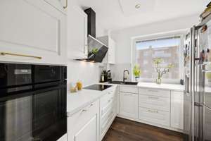 Traumhafte 3-Zimmerwohnung - top saniert mit Stil, neuer Küche & modernem Bad – Die vollständige Adresse der Immobilie erhältst du vom Anbieter., 22523 Eidelstedt, Hamburg – Vorschaubild 2