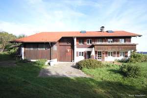 Bauernhaus mit zwei Einheiten, Garagen, Garten, Wirtschaftsraum, Weitblick, ruhige Lage - Altusried – Die vollständige Adresse der Immobilie erhältst du vom Anbieter., 87452 Altusried – Vorschaubild 10
