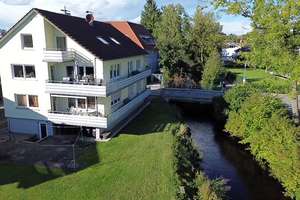 Sonnige 4-Zimmerwohnung mit Balkon und Stellplatz in Bad Wurzach! – Die vollständige Adresse der Immobilie erhältst du vom Anbieter., 88410 Bad Wurzach – Vorschaubild 2