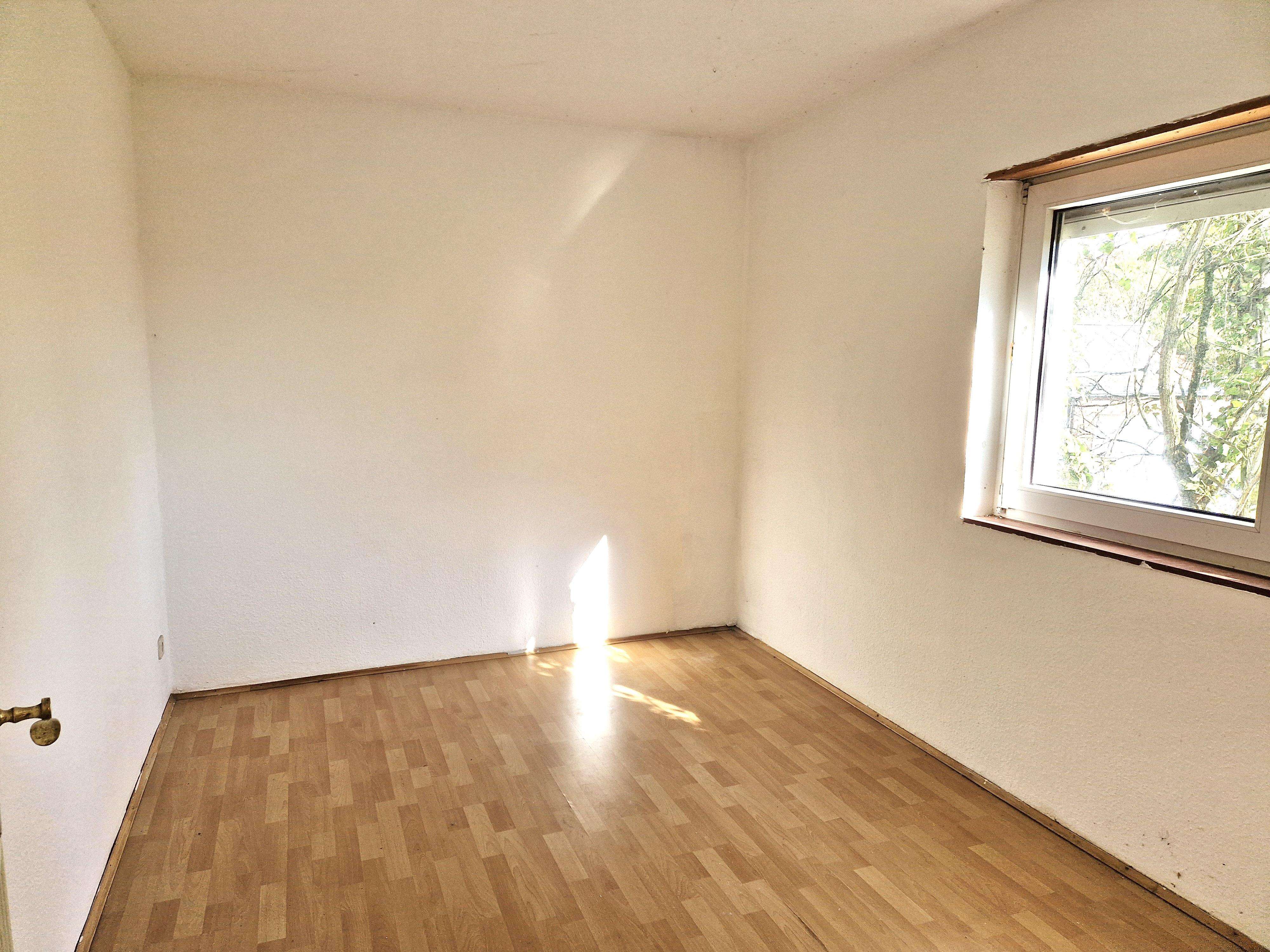Immobilie in Neuleiningen - Wohnen mit Weitblick: Haus auf 1.900 m² Grundstück in Neuleiningen - Bild 3