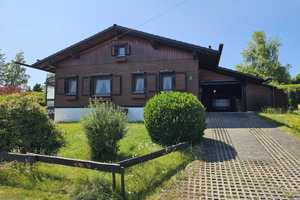 Massiv gebautes Haus mit hoher Privatsphäre im Feriendorf Bromskirchen - PROVISIONSFREI! – Waldeck-Frankenberg (Kreis) – Vorschaubild 2