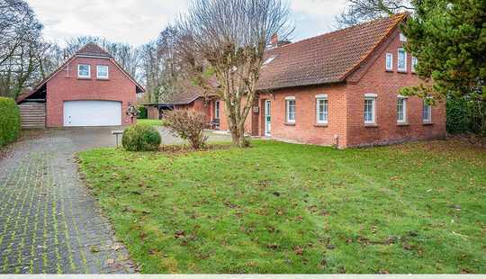 Bild von Großzügiges Wohnhaus mit Wohneinheit und gepflegtem Garten