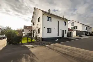 **Modernes Einfamilienhaus in ruhiger und begehrter Top-Lage**kurzfristig beziehbar** – Augsburg (Kreis) – Vorschaubild 3