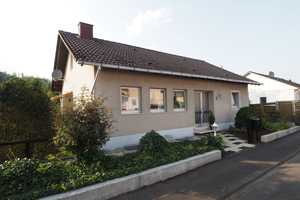 Schickes Einfamilienhaus mit schönem Grundstück in top Lage – Westerwaldkreis – Vorschaubild 1