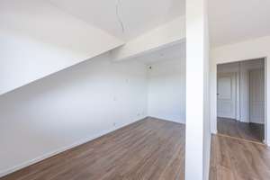 Hochwertig sanierte Eigentumswohnung mit großem Balkon und traumhaftem Fernblick – Die vollständige Adresse der Immobilie erhältst du vom Anbieter., 42369 Ronsdorf, Wuppertal – Vorschaubild 5
