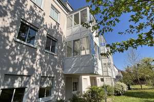 Charmantes 1-Zimmer Appartement mit Wintergarten und Carport inklusive – Die vollständige Adresse der Immobilie erhältst du vom Anbieter., 93057 Konradsiedlung-Wutzlhofen, Regensburg – Vorschaubild 3