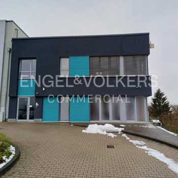 Top Büroflächen an der A49 zu vermieten