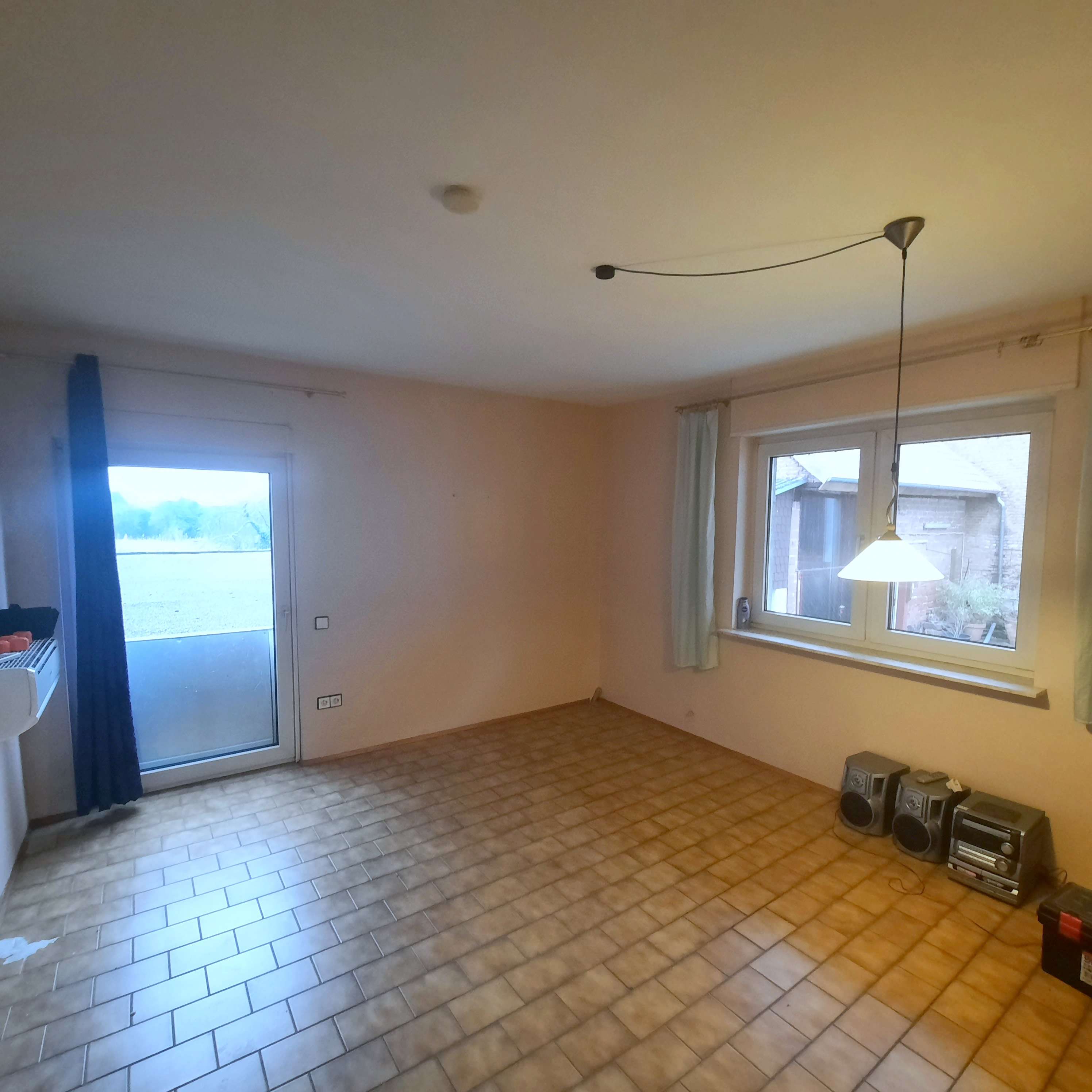 Immobilie in Wörth am Rhein - Großes Zweifamilienhaus mit tollem Gartengrundstück - Bild 3