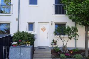 Gepflegtes 5-Zimmer Haus in Düsseldorf-40489