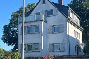 Charmantes 3-Parteien-Haus mit einem kleinen Garten, einer Werkstatt  und vielen Parkplätzen – Wiesbaden – Vorschaubild 10