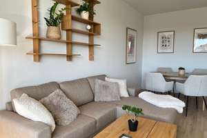 voll möblierte attraktive 2 Zimmer Wohnung mit toller Aussicht über Lörickkon in Düsseldorf-Lörick – Grevenbroicher Weg 35, 40547 Lörick, Düsseldorf – Vorschaubild 2