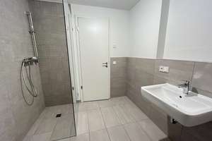 Hochparterre: 2-Zimmer-Wohnung direkt am Kanal (Lindenauer Hafen) mit Aufzug, Balkon u. Vorratsraum – Hafenstraße 9C, 4179 Schönau, Leipzig – Vorschaubild 26