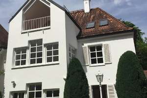 Traumhaftes Familiendomizil: Großzügiges Einfamilienhaus mit Garten, Loggia und Tiefgarage