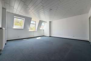 Über den Dächern an der Oker: 152 m² Etagenwohnung mit Dachterrasse, 6 Zimmern und Spitzboden – Die vollständige Adresse der Immobilie erhältst du vom Anbieter., 38118 Innenstadt, Braunschweig – Vorschaubild 7