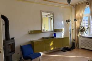 Nordstadt:Stuck, hohe Decken, Parkett und Kamin 3-Zimmer-Wohnung in zentraler Lage von Nürnberg – Rollnerstraße 45, 90408 Uhlandstraße, Nürnberg – Vorschaubild 2