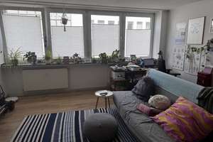 VERMIETETE SUPER AUFGETEILTE WOHNUNG MIT EINZELGARAGE