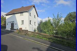 Modernisiertes Einfamilienhaus mit Garten in Edermünde – Die vollständige Adresse der Immobilie erhältst du vom Anbieter., 34295 Edermünde – Vorschaubild 2
