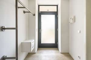 NEU *Paul & Partner* EXKLUSIVES WOHNEN IN BESTER LAGE MIT DESIGNKÜCHE, 3 STELLPLÄTZEN & TERRASSE ! ! – Die vollständige Adresse der Immobilie erhältst du vom Anbieter., 65189 Südost, Wiesbaden – Vorschaubild 27