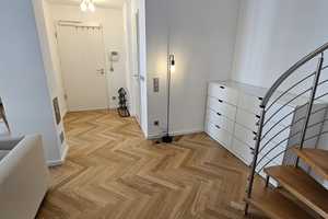 Frisch sanierte, stilvoll möblierte 3-Zimmer-Maisonette in ruhiger Innenhoflage mit 2 Balkonen – Thalkirchner Straße 27a, 80337 München – Vorschaubild 5